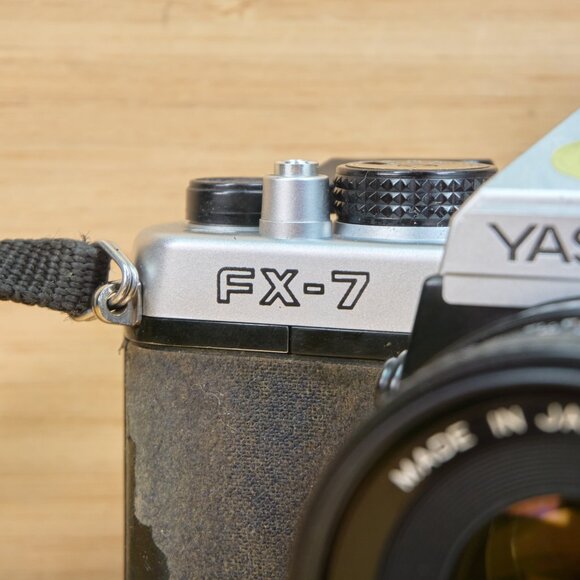 Yashica FX-7 35mm SLR Film Camera, with Yashica 50mm f2 Lens, Made in Japan - Picture 4 of 16